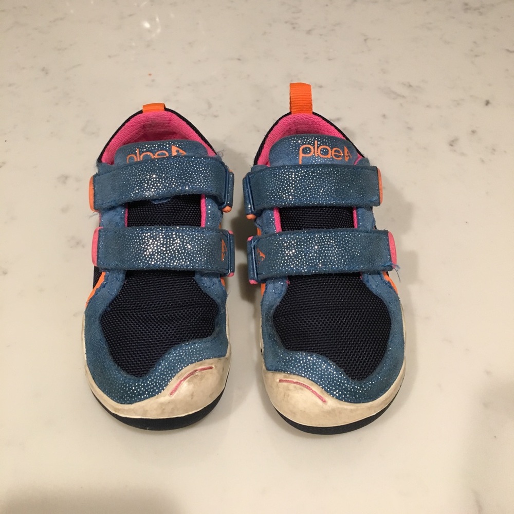 Plae Sneakers